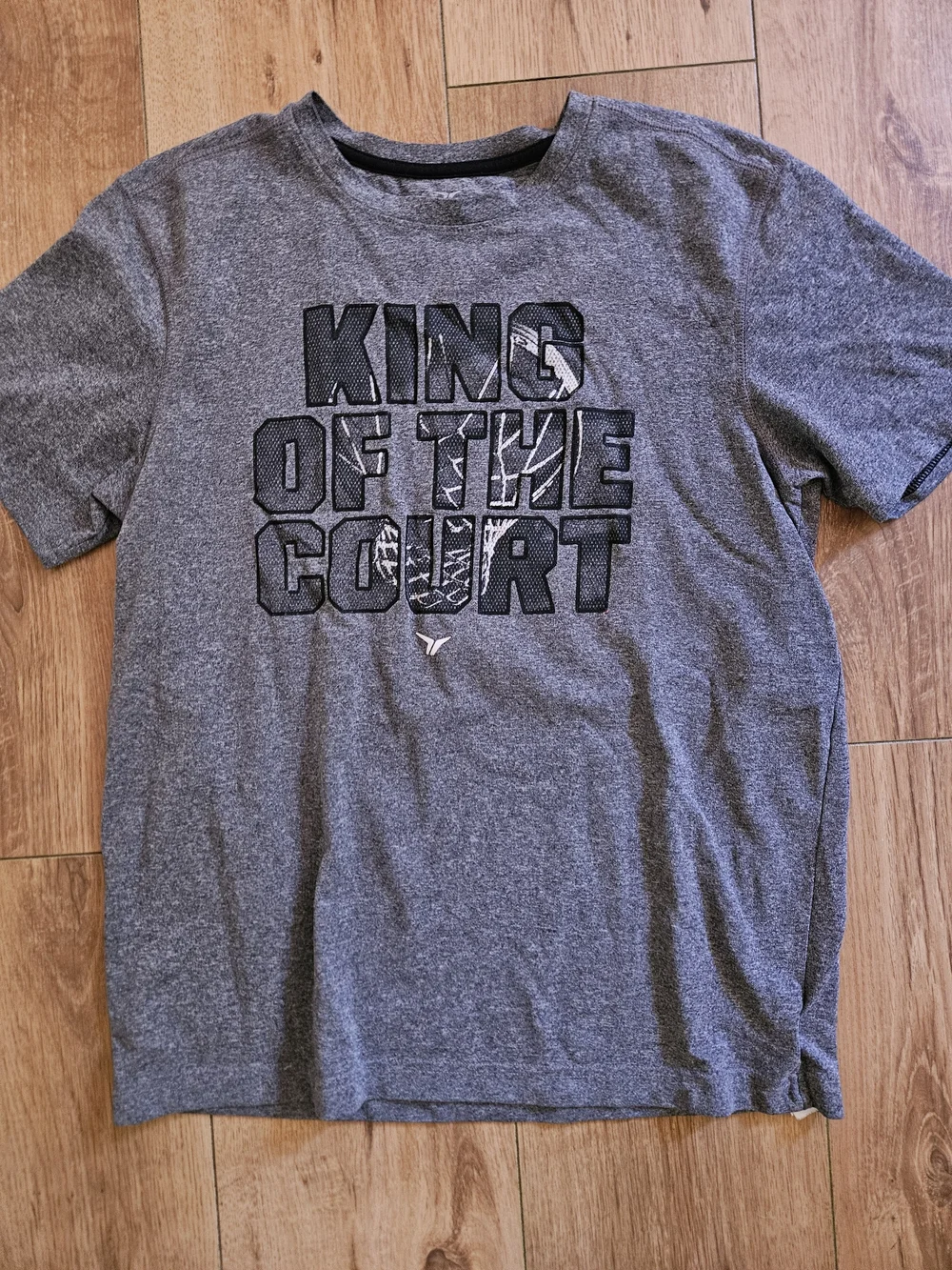 Old Navy Gray 'King of the Court' Short Sleeve Tee Size Medium Young Men